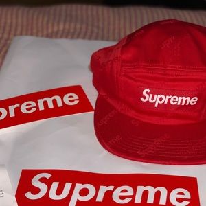 Rare LTD SUPREME™️ red cap w/sticker, bag,receipt.